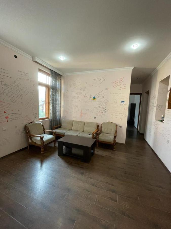 Guesthouse Mestia 32 Extérieur photo
